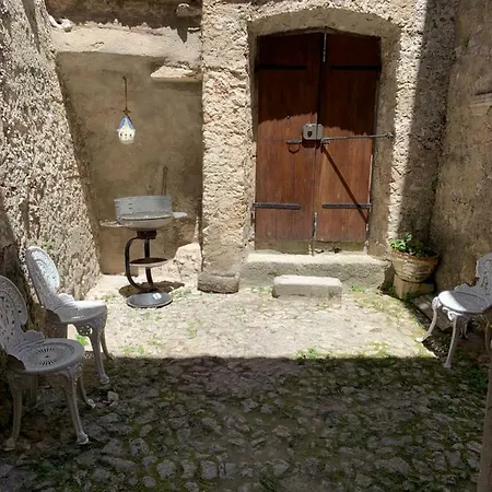 Casa di campagna Casa Sotto La Torre Medicea - House By The Medici Tower Santo Stefano Di Sessanio